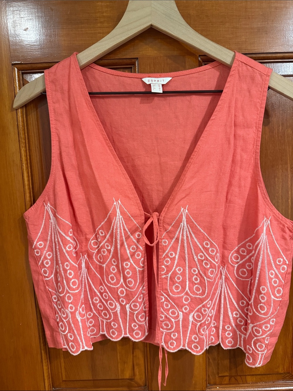 Esprit Coral Tie-Front Embroidered Sleeveless Camisole